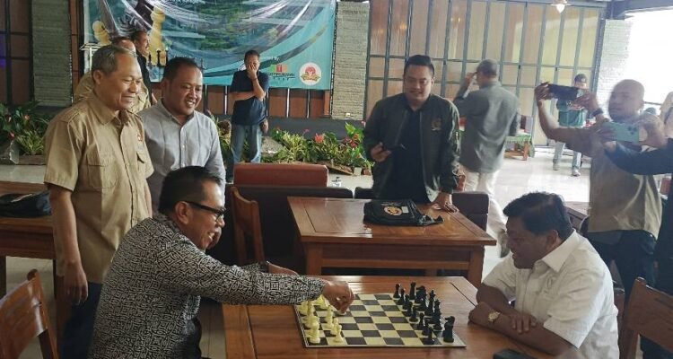 Turnamen Catur Bahagia SIWO Kota Batu PWI Malang Raya Perkuat Kolaborasi Lintas Sektor