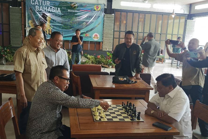 Turnamen Catur Bahagia SIWO Kota Batu PWI Malang Raya Perkuat Kolaborasi Lintas Sektor