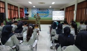 Danramil Blimbing Danramil Blimbing Bekali Mahasiswa STIKES Kendedes dengan Wawasan Kebangsaan