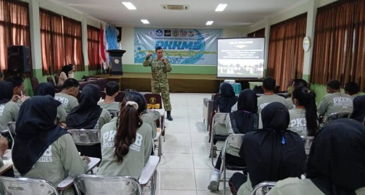 Danramil Blimbing Bekali Mahasiswa STIKES Kendedes dengan Wawasan Kebangsaan
