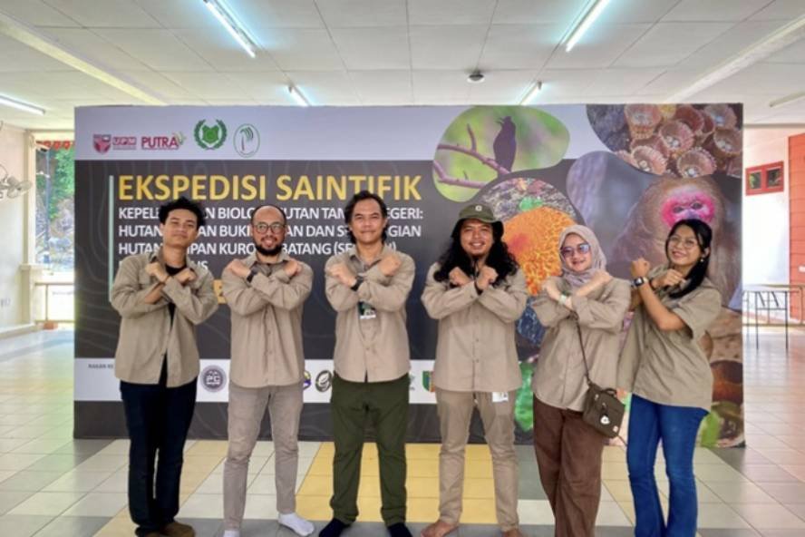 Menembus Hutan Perlis Malaysia, Tim Kehutanan FBiPK UB Petakan Potensi Flora, Hidrologi, dan HHBK