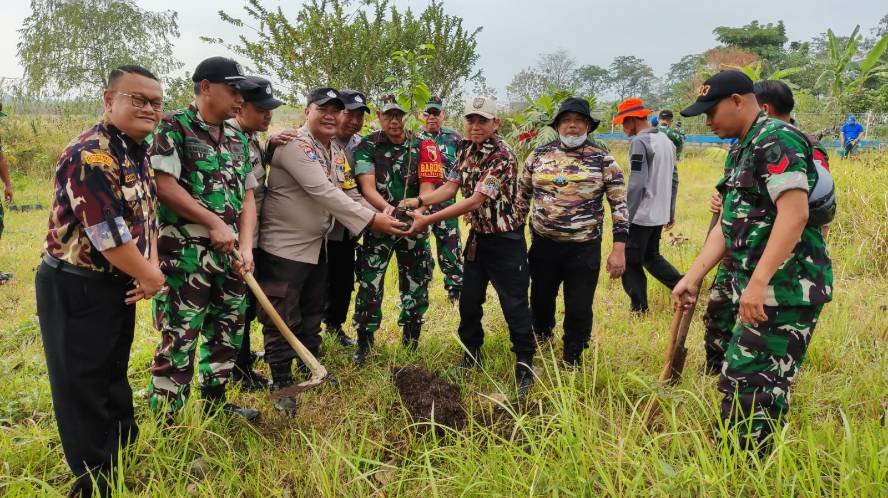 HUT TNI