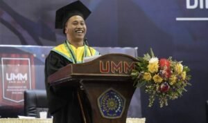 Kisah Isa Almasih Putra Muhammadiyah di Podium Wisuda UMM