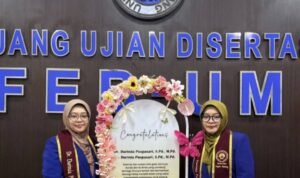 Kompak, Kembar Durinda dan Durinta Raih Gelar Doktor di UM
