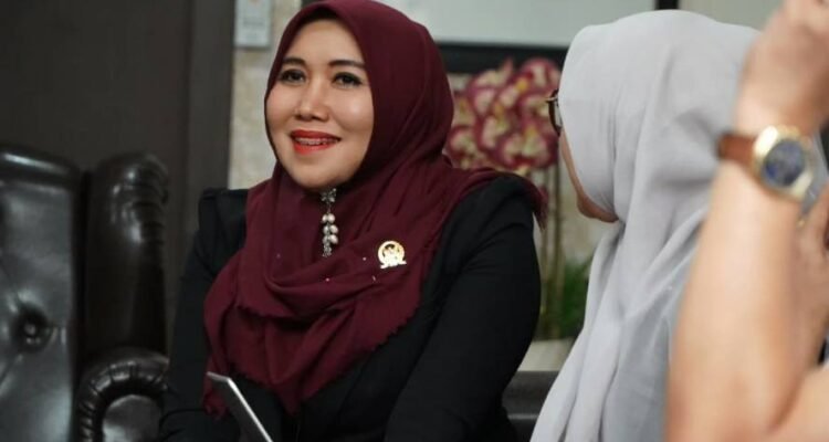 Lia Istifhama Apresiasi Pasar Murah Gubernur Khofifah untuk Kendalikan Inflasi Jatim