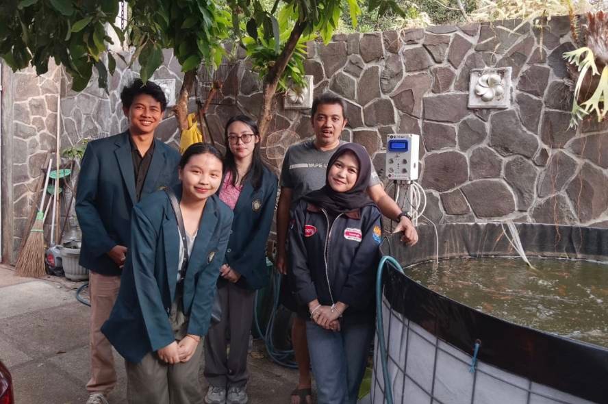 Pantau Kolam Lele Lewat HP, Inovasi IoT Mahasiswa FTAB UB untuk UMKM Namazu Bites