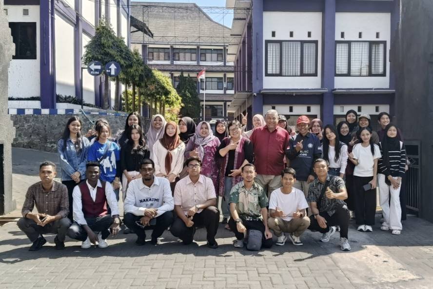 Mahasiswa UNITRI dan USM UNITRI dan USM Kolaborasi, ILELaC 2026 Jadi Ruang Belajar Bahasa Inggris Lintas Negara