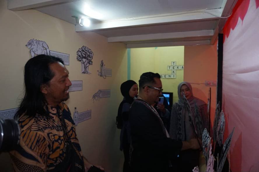Pameran Panen Tiga Jalan “Panen Tiga Jalan”, FIB UB dan Seniman Muda Kota Batu Hidupkan Folklor Lewat Seni Partisipatoris