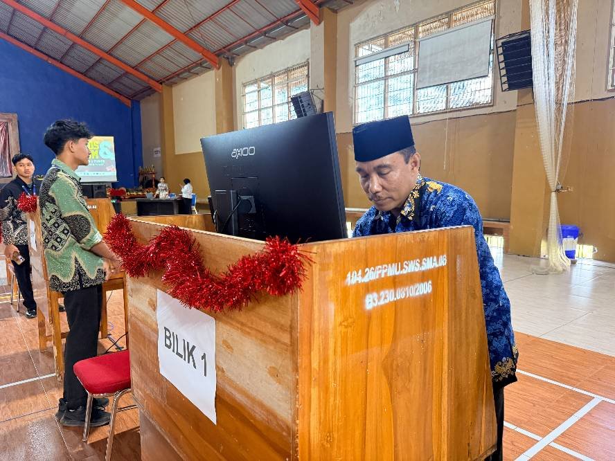 SMAN 1 Turen Perdana Terapkan E-Voting untuk Pilketos