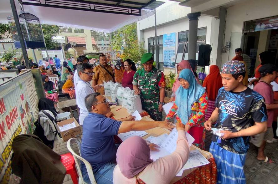 Penyaluran bantuan