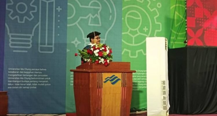 306 Lulusan Universitas Ma Chung Dikukuhkan, Angkatan Pertama D3 Optometri Resmi Wisuda