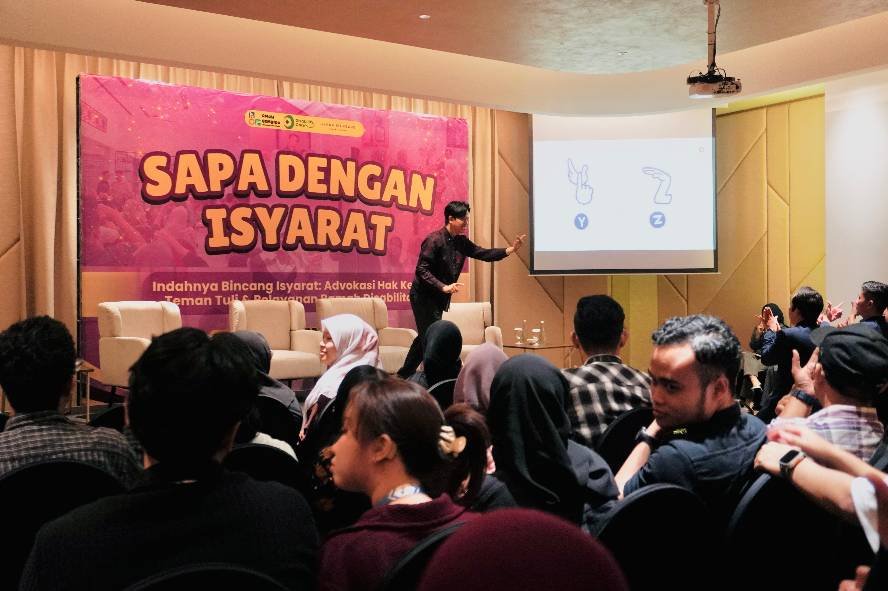 Talkshow Indahnya Bincang Isyarat Grand Mercure Malang Mirama Gandeng Omah Gembira Gelar Kelas Bahasa Isyarat