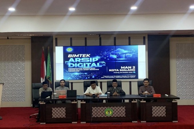 Bimtek Arsip Digital MAN 2 Kota Malang MAN 2 Kota Malang Perkuat Digitalisasi Arsip dan Data melalui Edu Panda V4.10