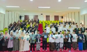 Hari Santri, MAN 2 Kota Malang Gelar Lomba Menulis Kisah Humor untuk Asah Kreativitas Siswa