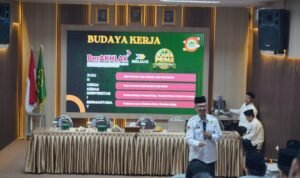 Kepala MAN 2 Kota Malang MAN 2 Kota Malang Bagikan Praktik Baik ZI, Dorong Madrasah di Bojonegoro Perkuat Pelayanan