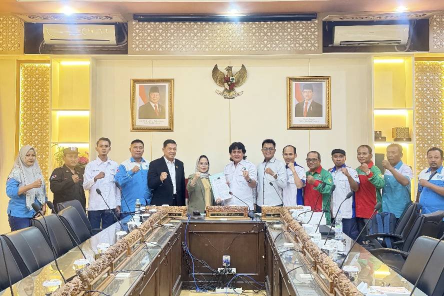 Komisi E DPRD Jatim Siap Kawal Raperda Jaminan Pesangon dan UMP Layak 2027