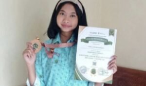 Nabilla Putri Natasya Siswa SMAN 6 Malang Raih Medali Perunggu Kompetisi Matematika Nasional