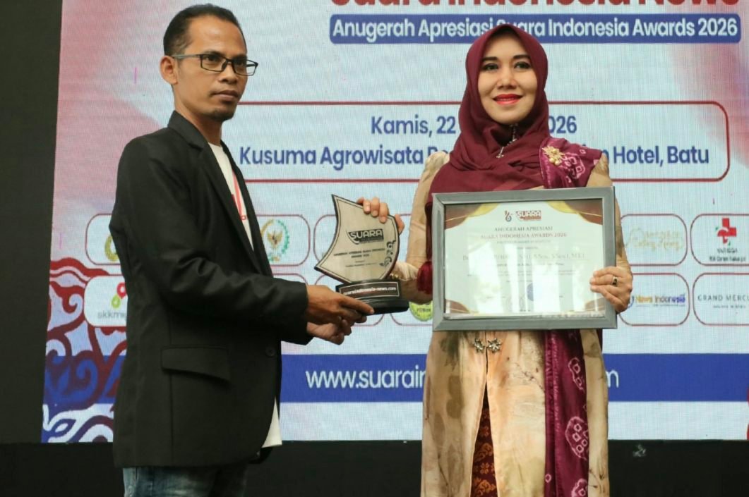 Penghargaan Politisi Humanis Indonesia Lia Istifhama Dianugerahi Penghargaan Politisi Humanis Indonesia