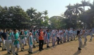 Senam bersama SMAN 6 Kota Malang Jumat Sehat di SMAN 6 Malang, Siswa Kompak Senam Bersama