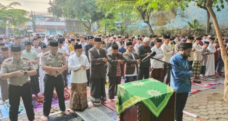 Salat Istisqa, Wakil Wali Kota Ali Muthohirin Ajak Warga Malang Waspadai Kebakaran dan Berdoa Minta Hujan