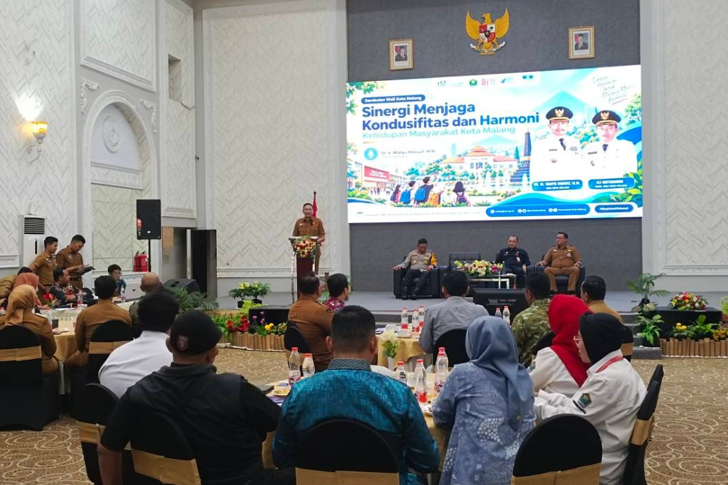 Wali Kota Malang Memberikan Sambutan Jaga Kota Malang Tetap Kondusif, Bakesbangpol Perkuat Kemitraan dengan Masyarakat